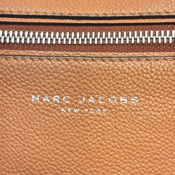 Marc Jacobs Cognac Pebbled Leather Shoulder Bag NWOT - Picture 3 of 16